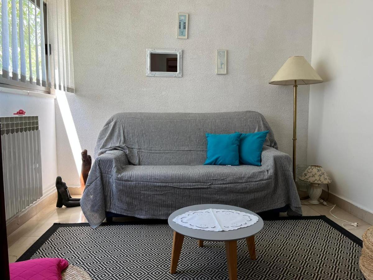 Apartment With Swimming Pool Jelsa  Eksteriør bilde